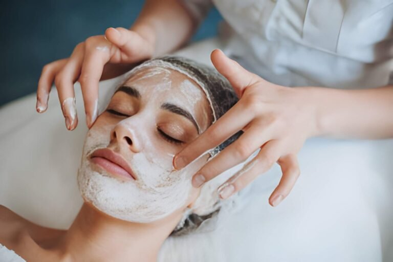 facial spa by Iconic Brow Wax N Beauty