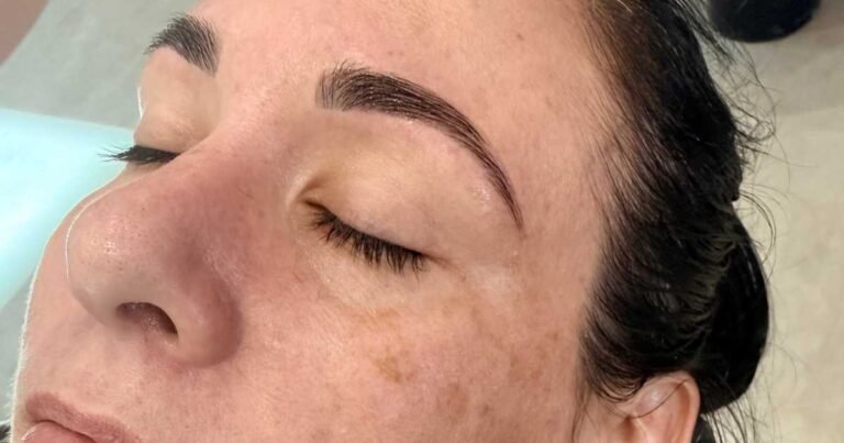 Eyebrow threading at Iconic Brow N Lash kiosk, Westfield North Lakes near Myer